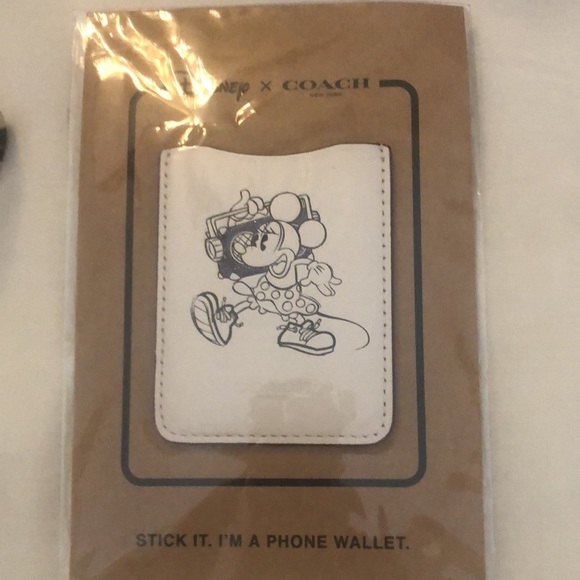 Disney x Coach Phone Wallet - Picture 3 of 4